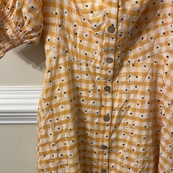 Hutch Gingham Daisy Seersucker Dress - Picture 7 of 8